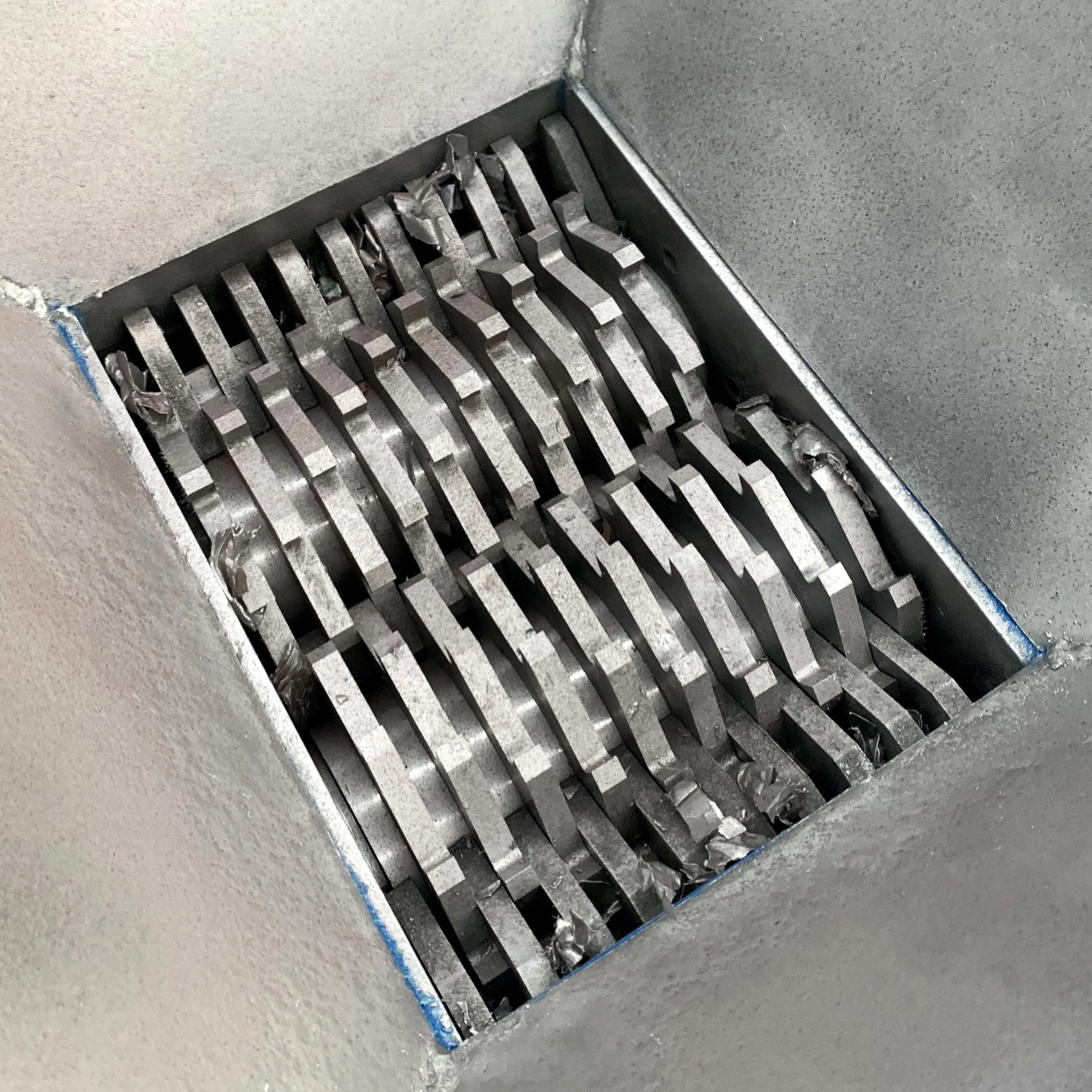 (Электронные компоненты) пены J-20-a для оптовая продажа женской одежды как футболки-поло два валы Измельчителя Машина вакуумной камере коробка