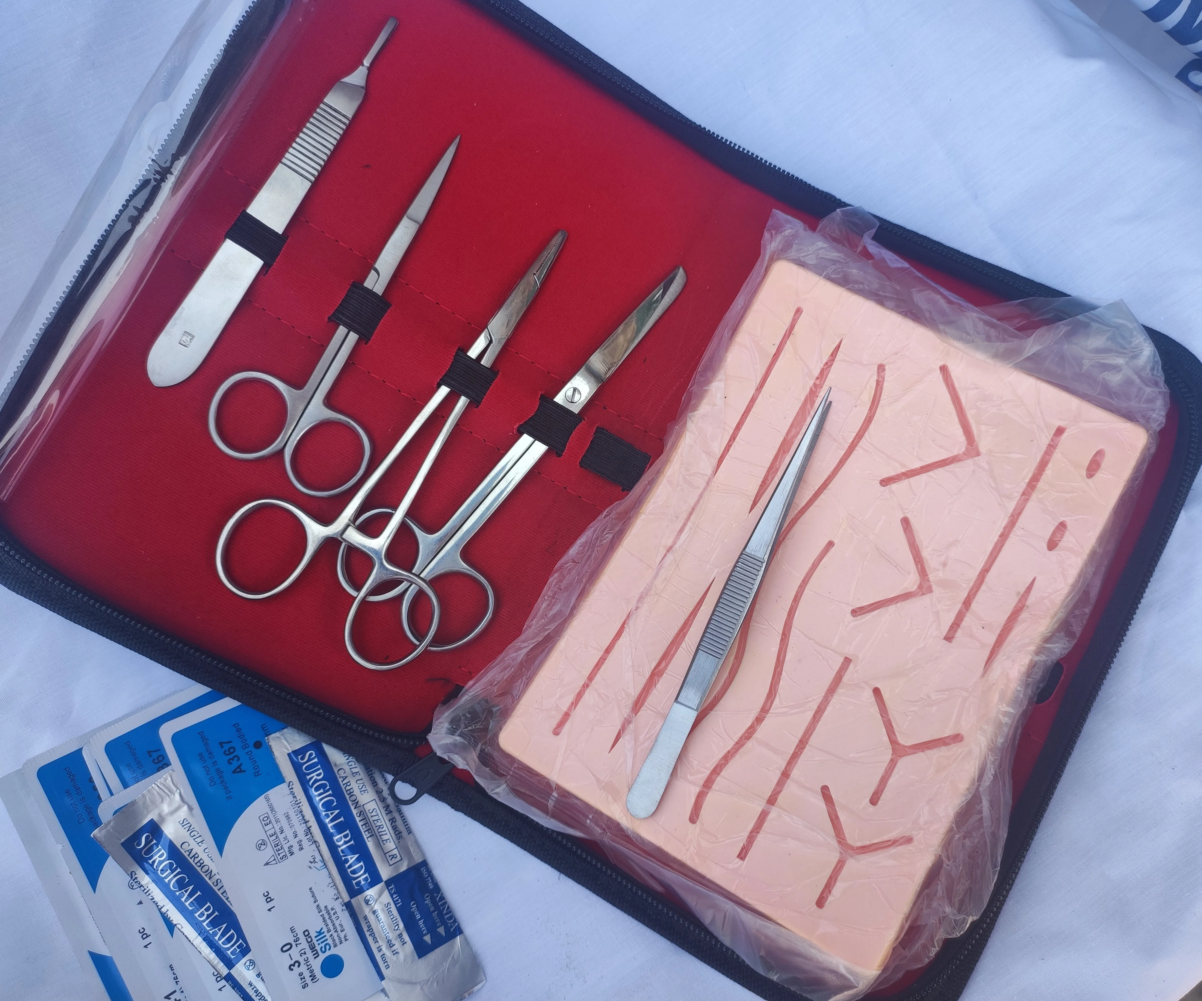 Suture Practice Kit for Medical Students Suture Training which contains all the essential stainless steel  tools.