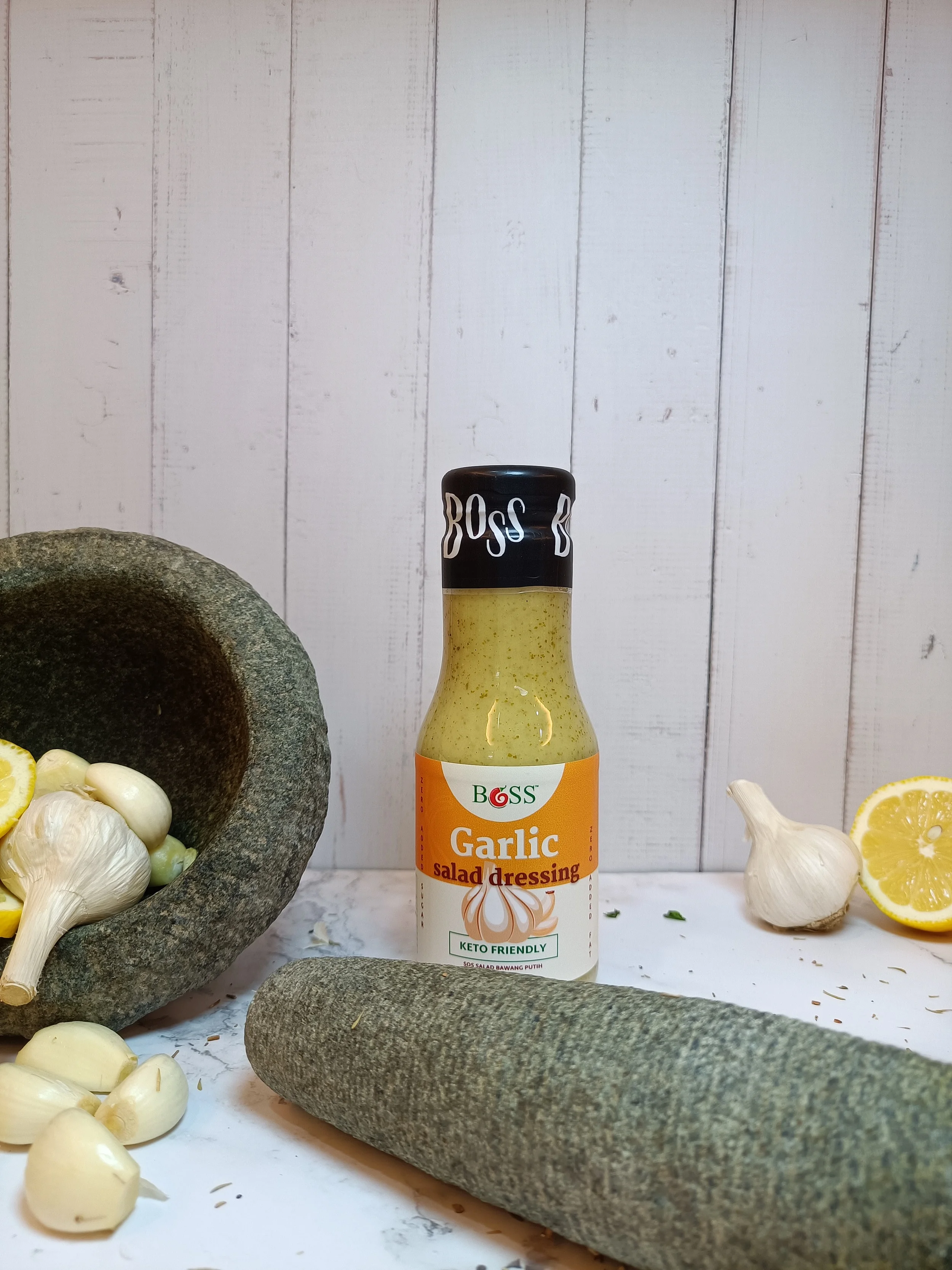 Organic Garlic salad dressing Wholesale Preservatives free OEM factory price 270g Halal sauce for Dipping