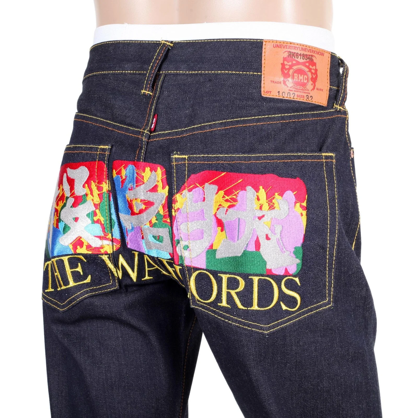  Оригинальные вышитые винтажные вырезанные штанги повседневные джинсы с заплатками изготовленные помощью канцзи