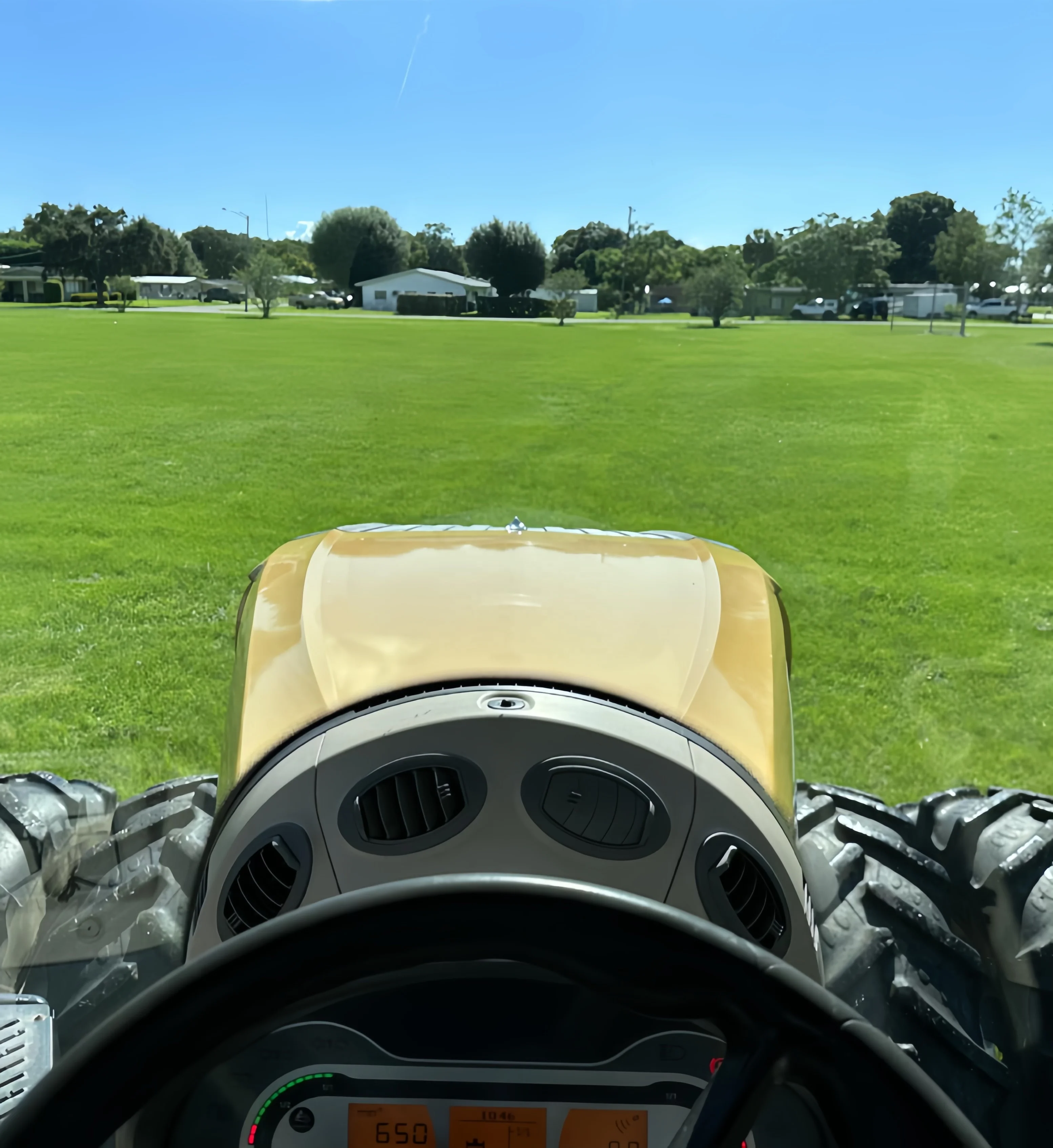 High Quality Second Hand 2020 Challenger 1042 Farm Tractor Agricultural Tractor Ready to Ship