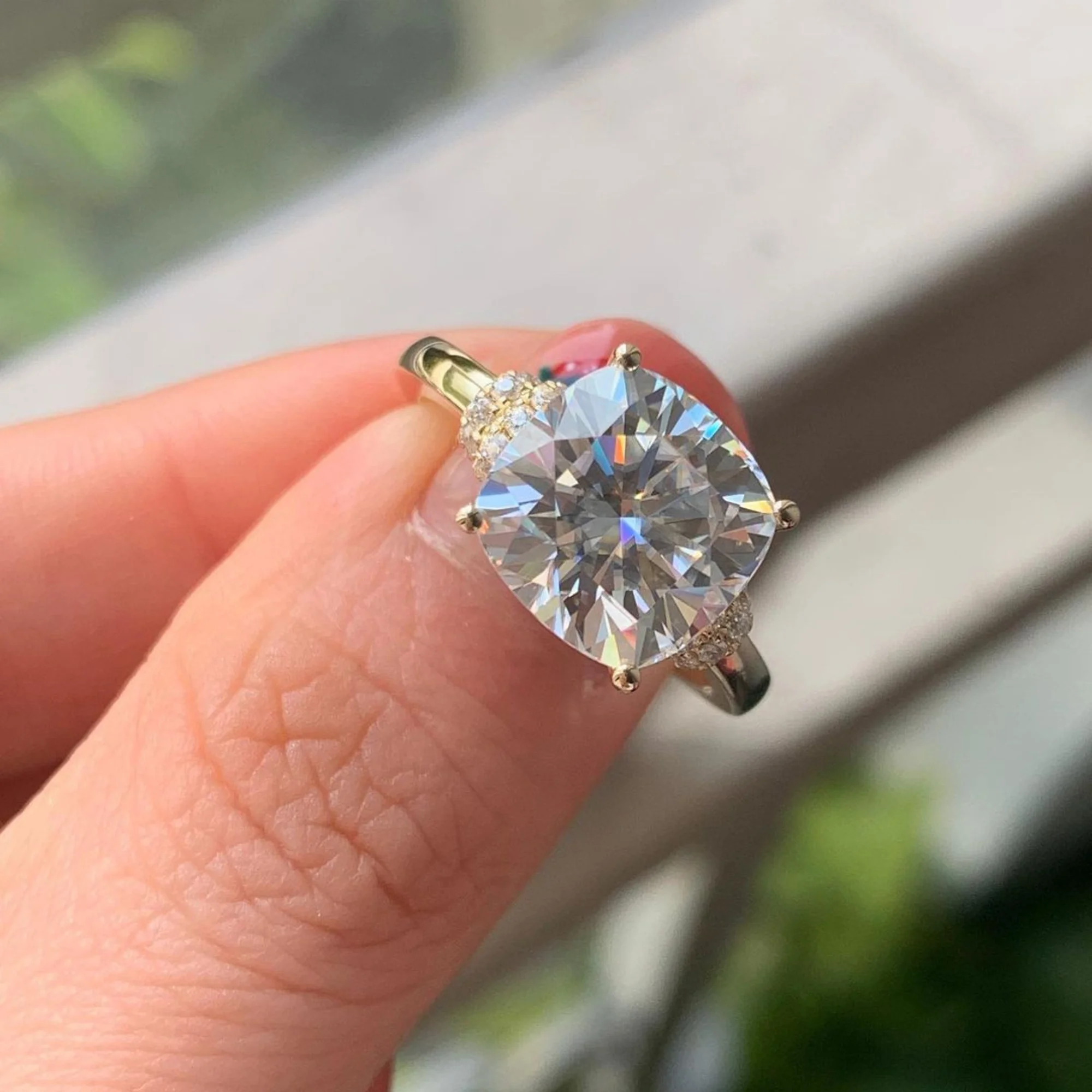 Moissanite Top Selling 3 Carat  Cushion Cut Engagement Original  Ring in 18k Yellow Gold Fine Jewelry Rings Wholesale