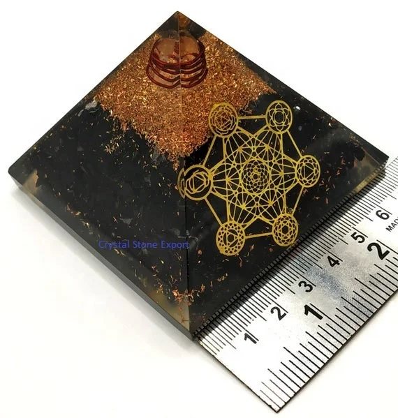 Пирамида Shungite Orgone с символом кубика Metatron: Оптовая продажа пирамидок оргонита