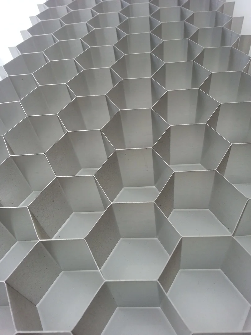Rocket substructure fireproof Foil aluminum honeycomb core for doors, ceiling ,wall panels
