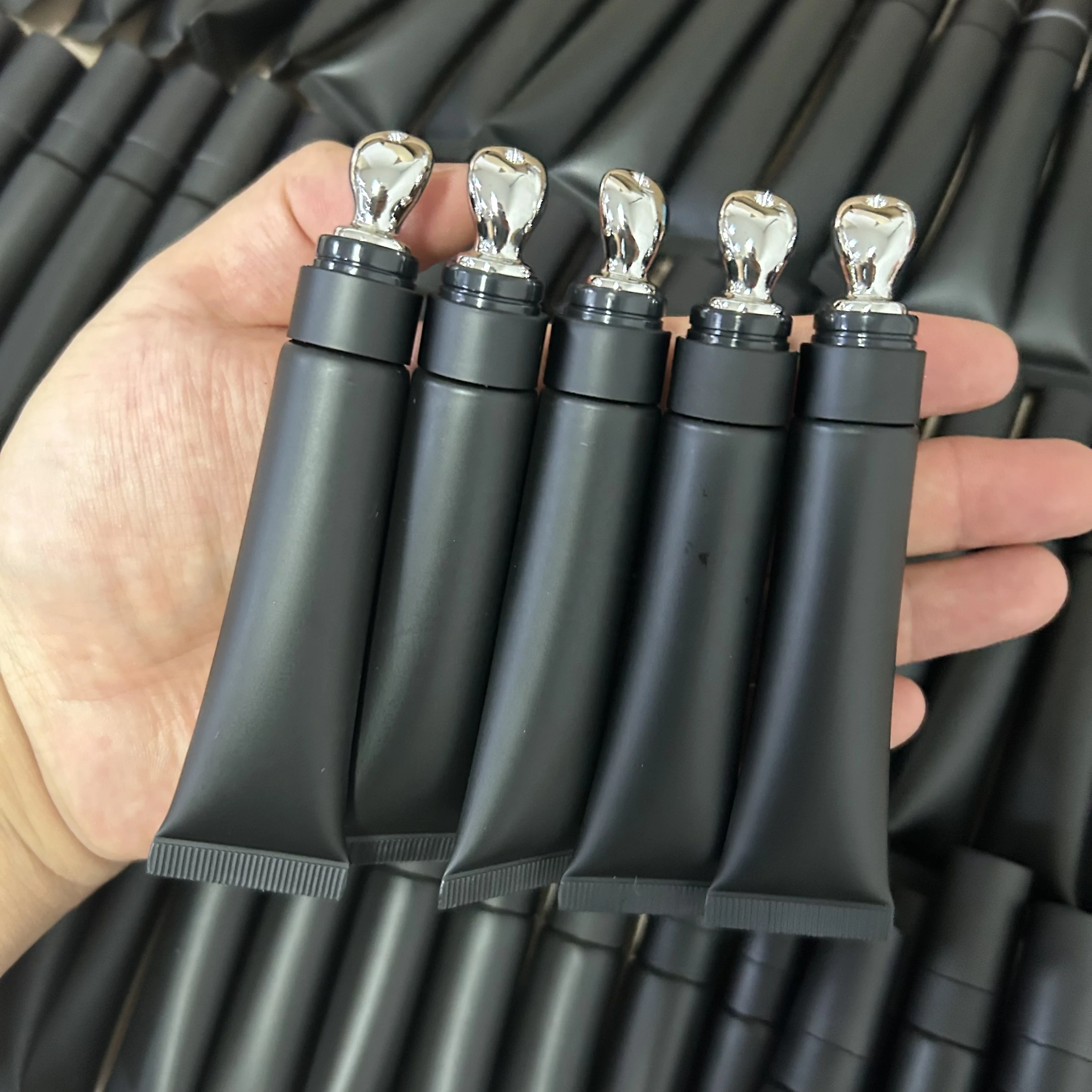 New Arrival Extreme Volumising Lip Plump Hyaluronic Acid 15ml Lip Volumizer Private Label