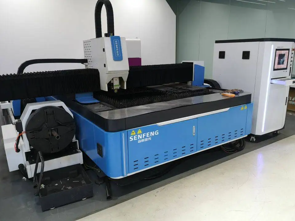 Senfeng 3015M 1500w 2000w 3000w Fiber Laser Sheet and Tube Cutting Machine for Metal