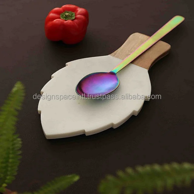 Wooden and Marble Leaf Style Chopping Board with good price