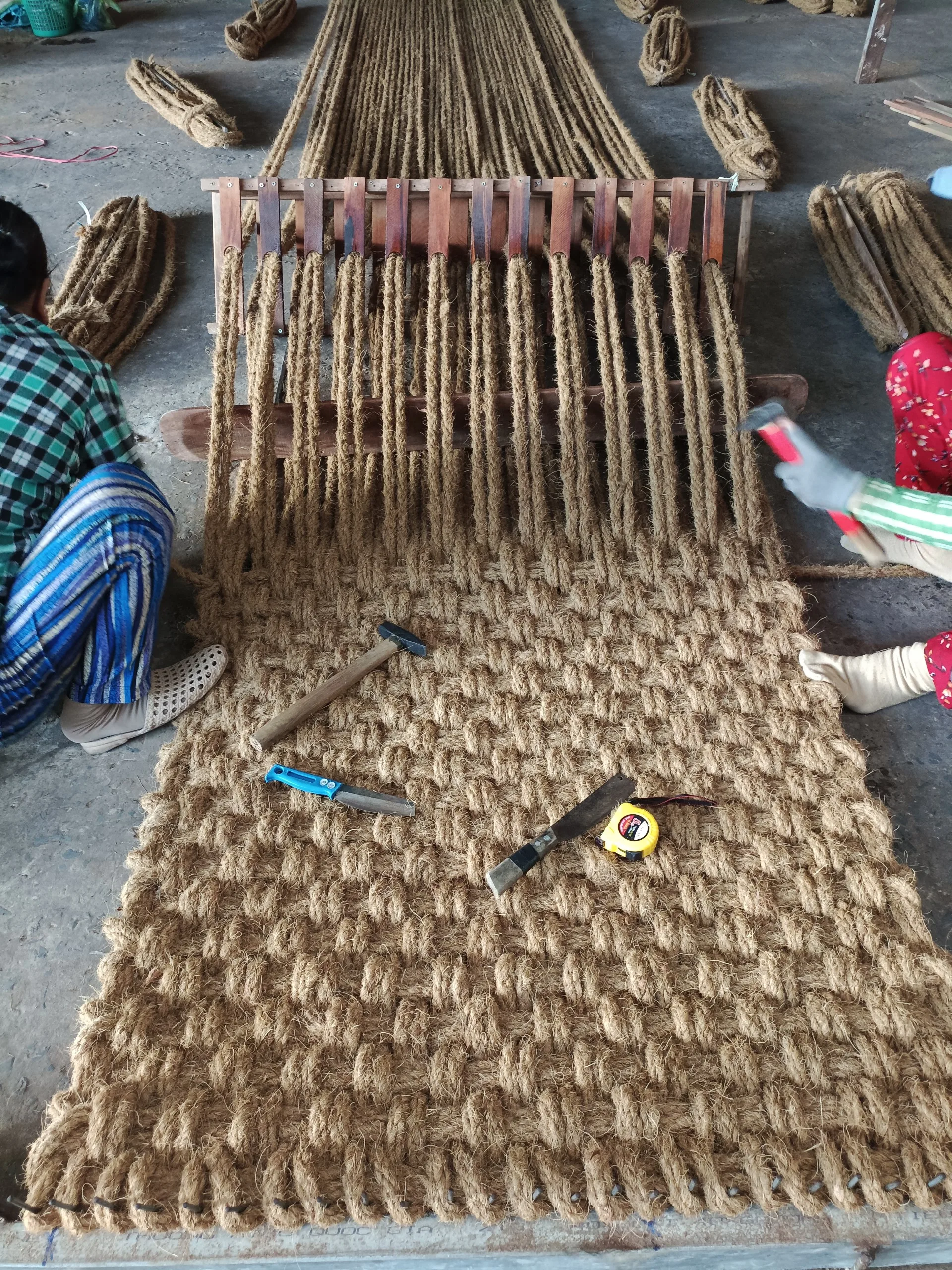 New arrival 2022 ECO Friendly Coconut plain coir mat from Vietnam for outdoor paving Size 1.0*10m , thickness 35mm 100% natural