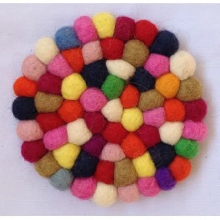 felt balls mat