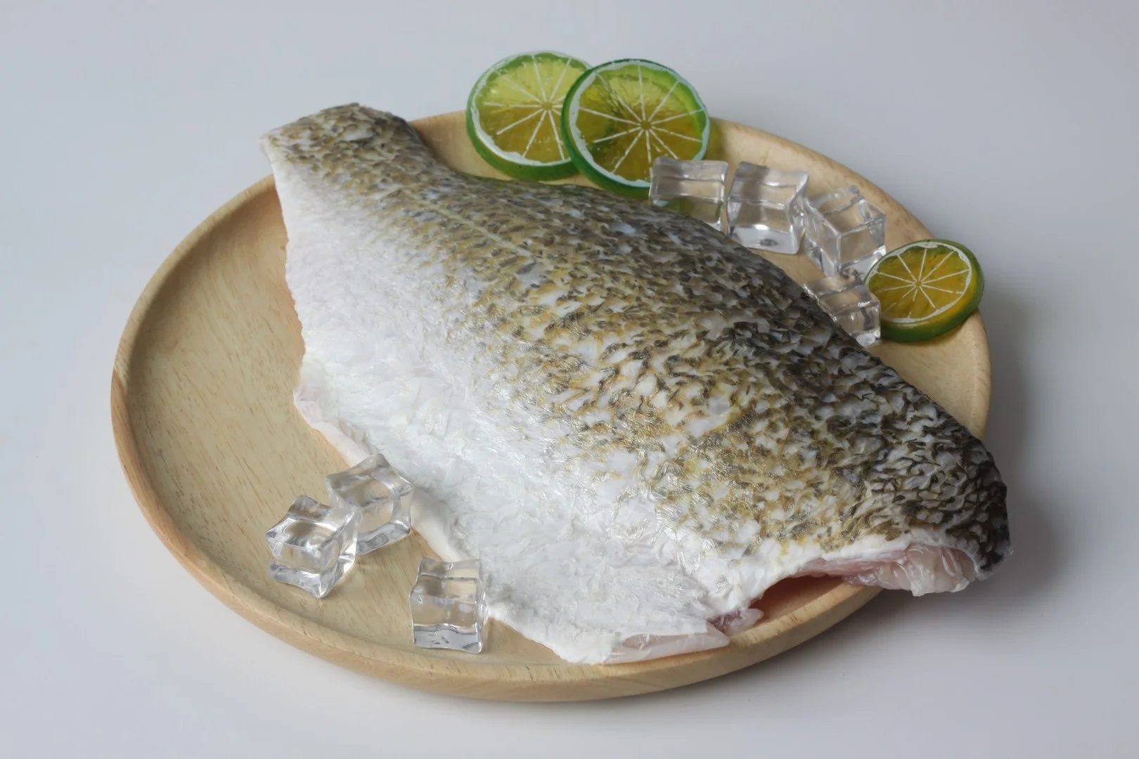 Frozen Barramundi H&G, scaled, fin off, tail   off new items in Vietnam market in bulk ready to ship