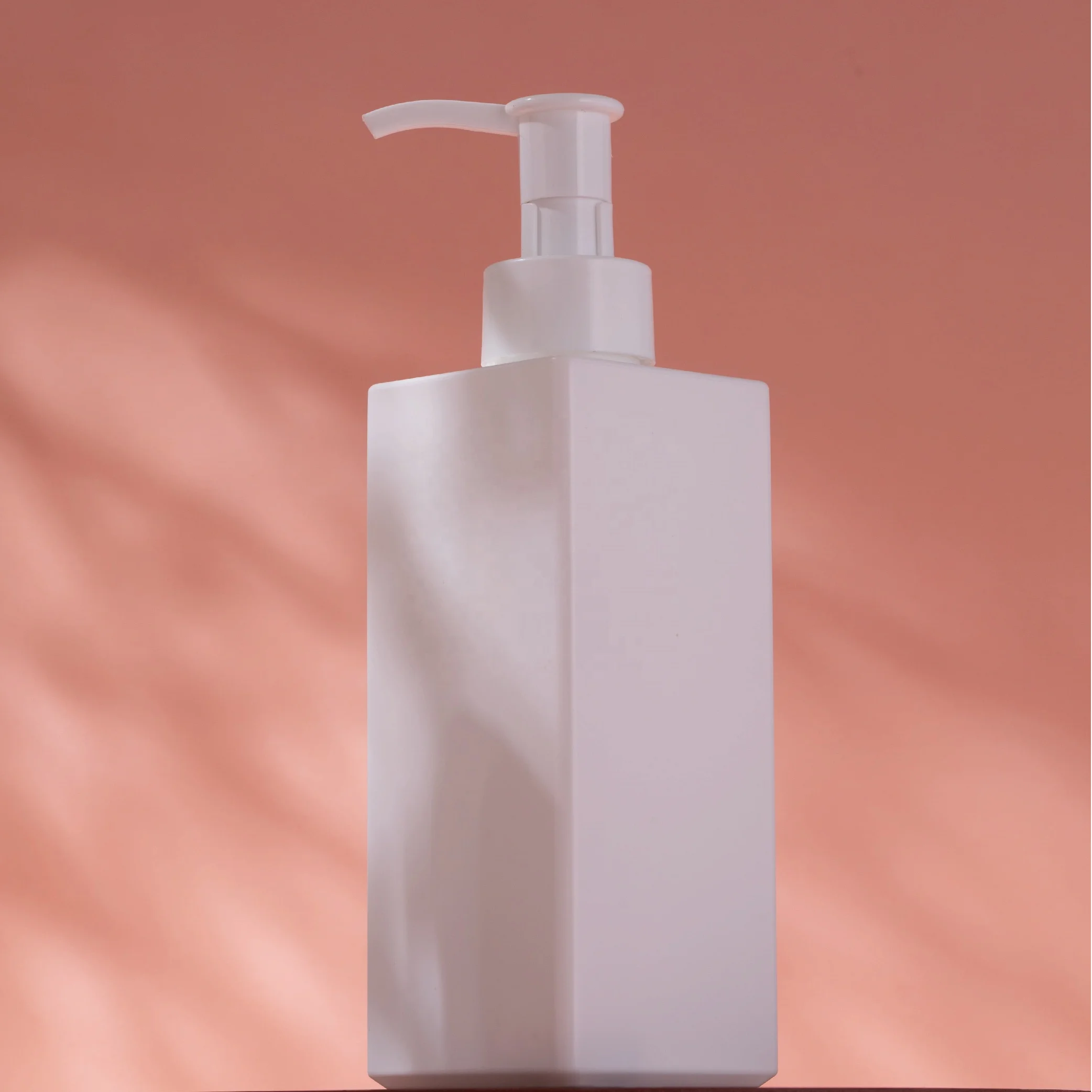 100ml 120ml 200ml 250ml 300ml PP White Square Plastic Empty Bottle with Pump Sprayer Cap Lid Skin Care Cosmetics (GQ-PP Series)