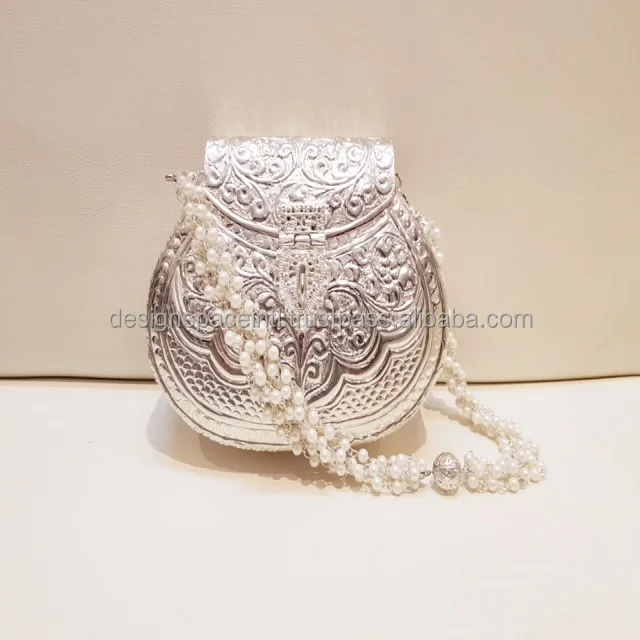 Стильный модный металлический клатч с замком и кольцом для дам по оптовой цене