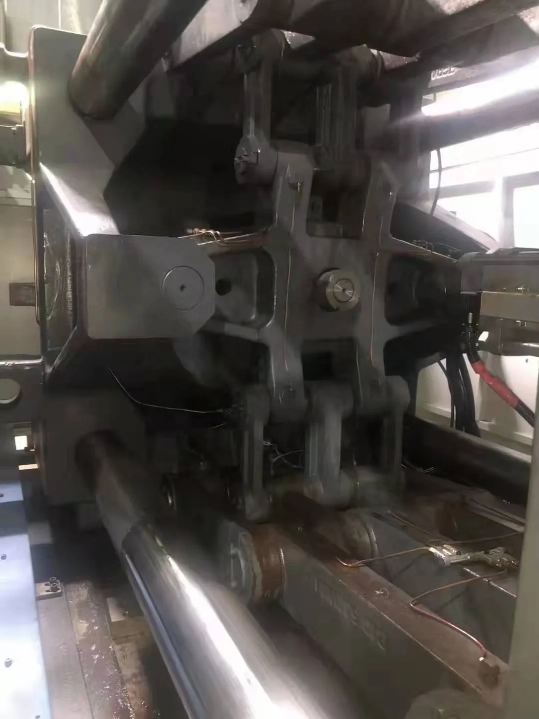 Made in China Haitan MA530T  Servo Used Injection Molding Machine