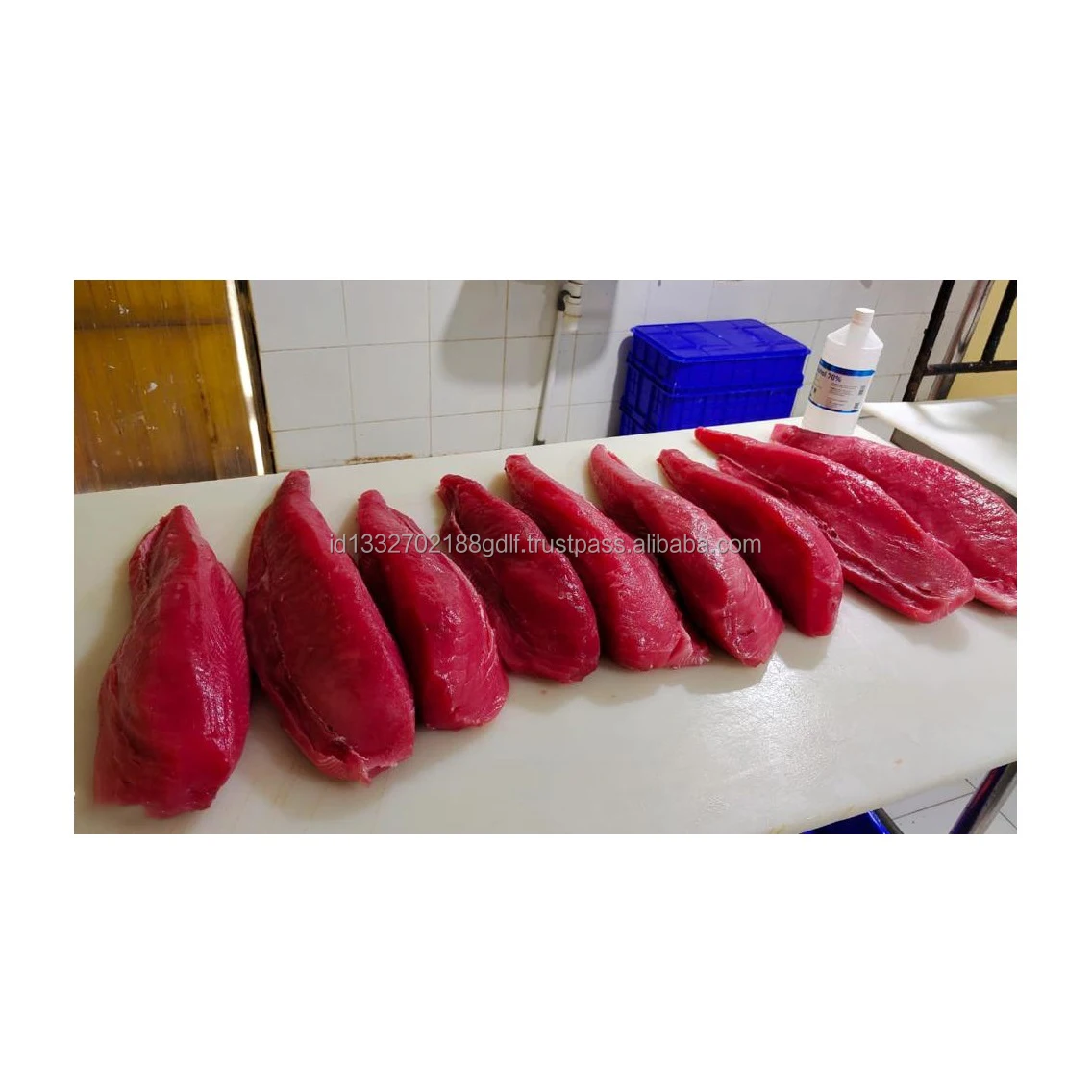Wholesale Indonesian Supplier 10kg/Pack Frozen Tuna Saku Yellowfin Tuna Steak in Low Price