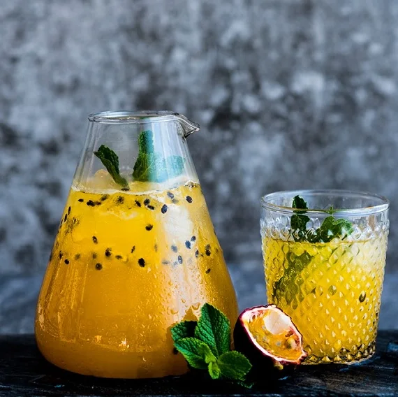 Supervisor Quality And Cheap Price Freezing Frozen Passion Fruit  With 24 Months Shelf Life From Viet Nam