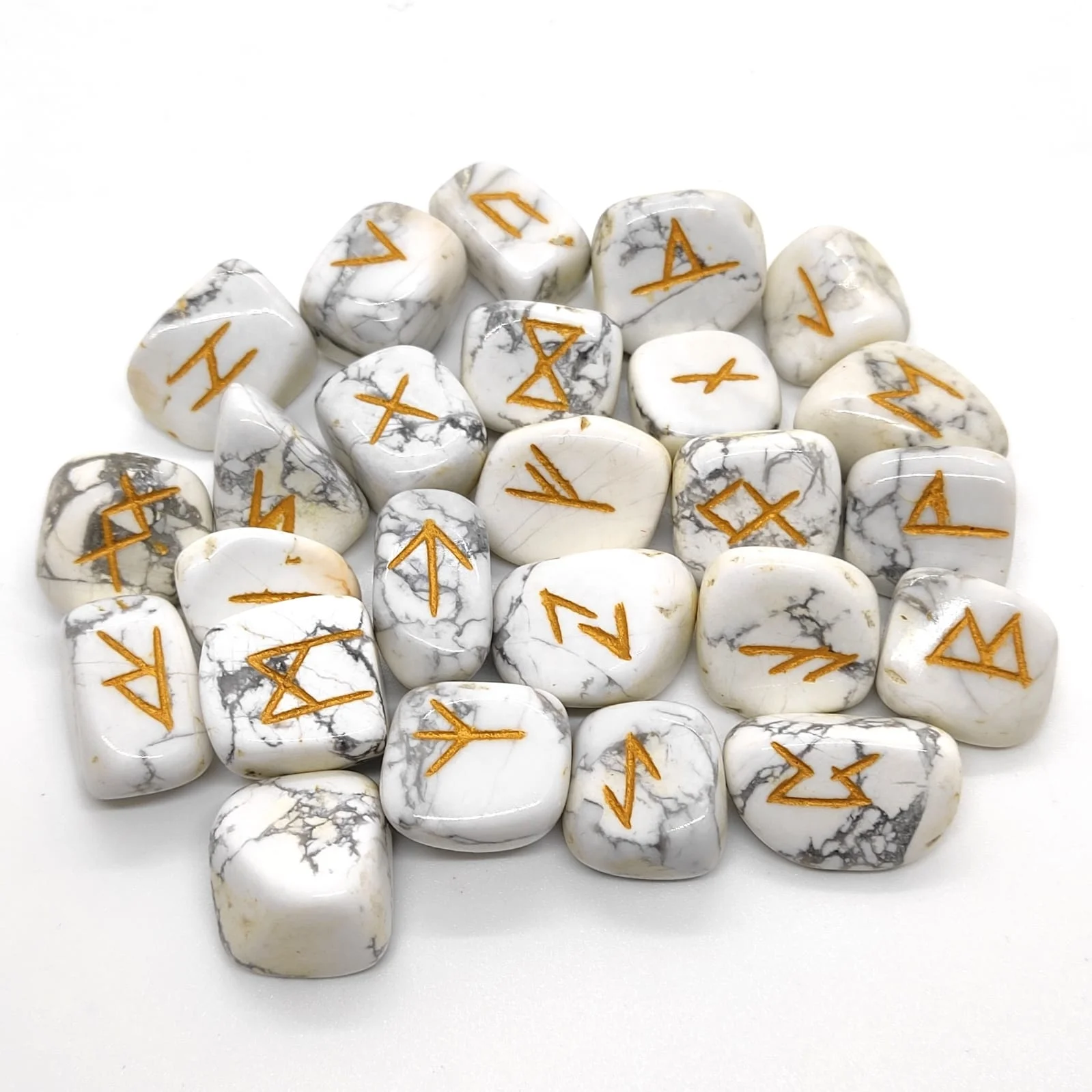 Wholesale Crystal Red Jasper Rune Stones Meditation Divination Rune Set hand polished chakra crystals healing for sale