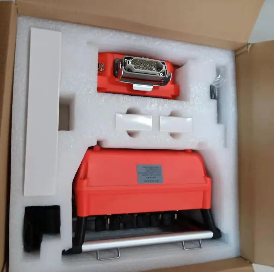 Zoomliooon Remote Control  HBC 727 With Battery and Charger for Concrete Pump   MADE  in CHINA