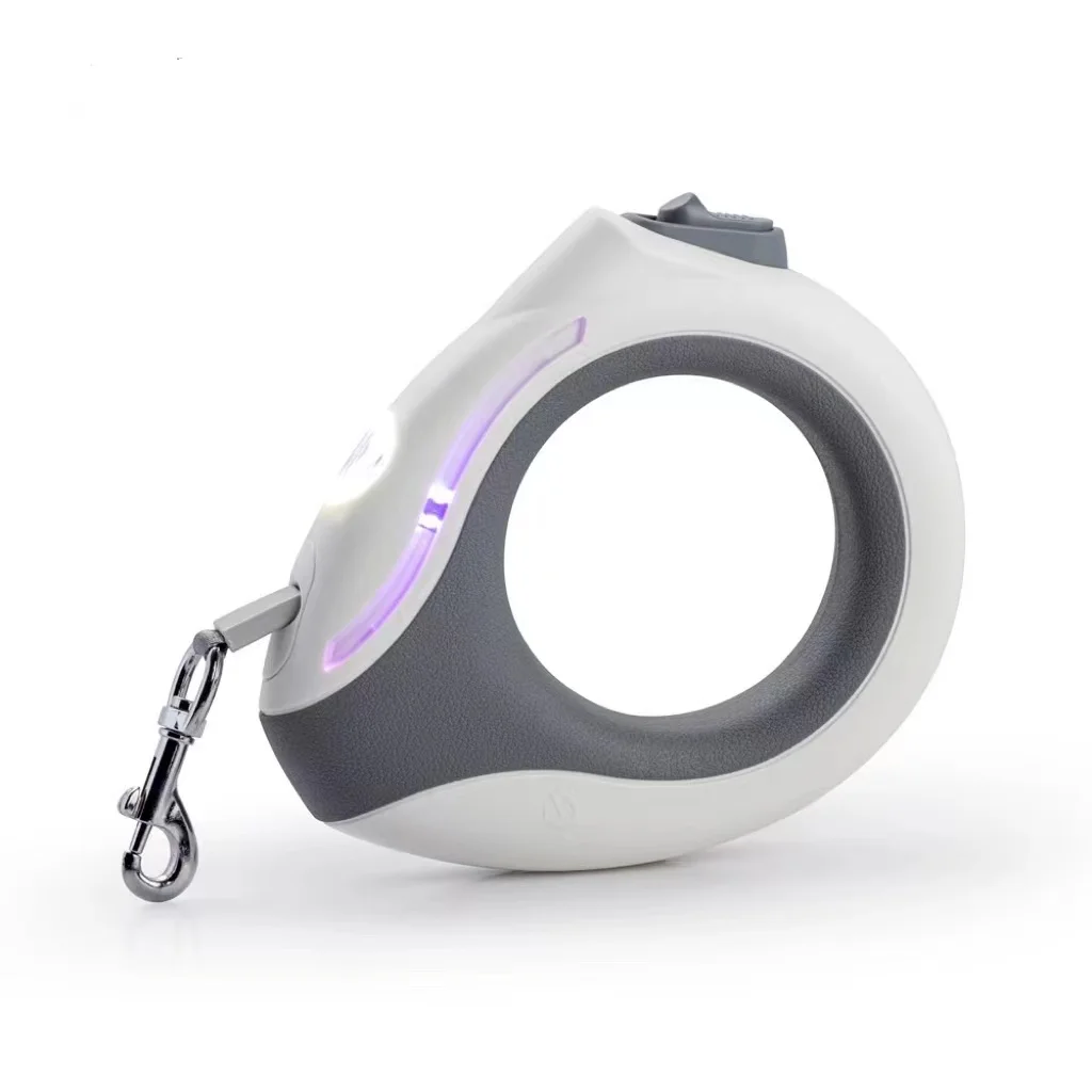 Manufacturer Wholesale New style retractable dog leash stkretch and sh flashlight USB rechargeable pet tractor