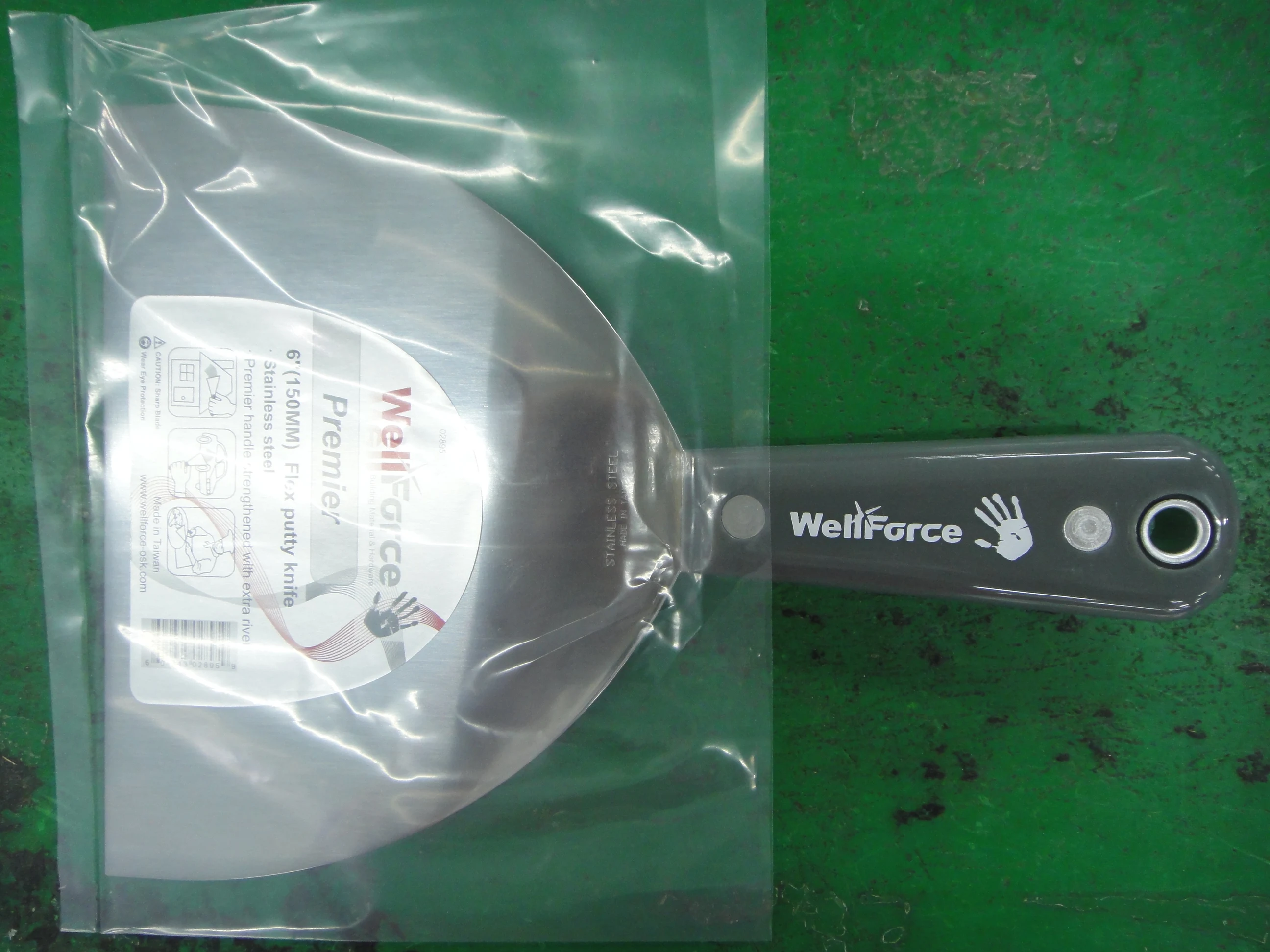 Made of Stainless Steel taping knife