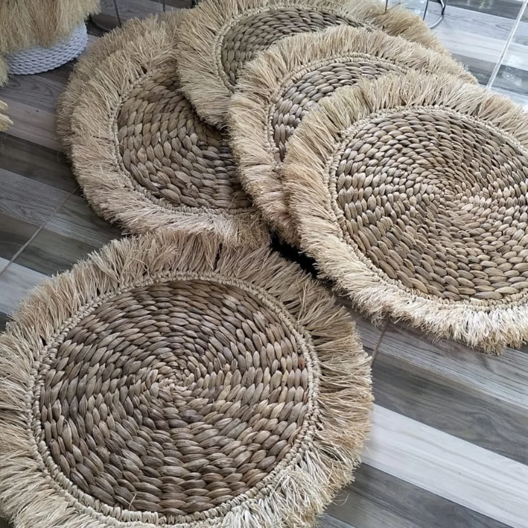 Handmade Door Mats from Viet Nam India Natural Round Woven Rafifia Placemats with Best Price and High Quality for Wholesale