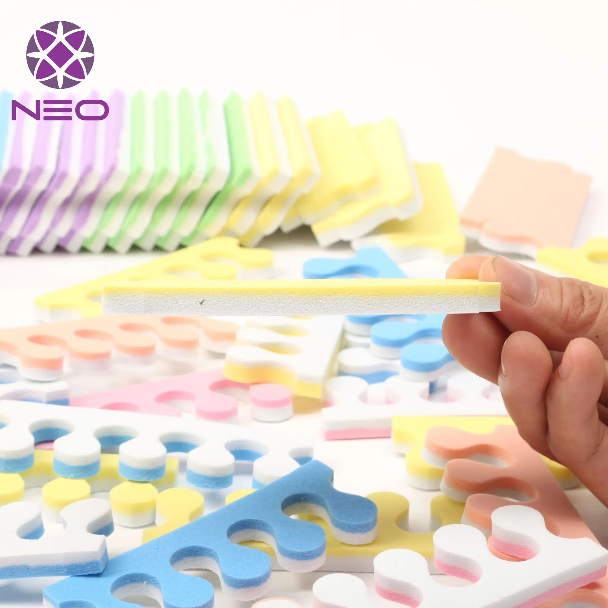 Disposable EVA Toe Separators Hot Selling Pedicure Tools For Professional Nail Supply Perfect Dimension And Easy To Use