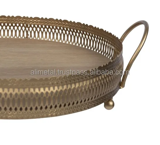 Metal Decorative Serving Tray Or Serving Platter For Hotels Restaurant And Dining Customizable