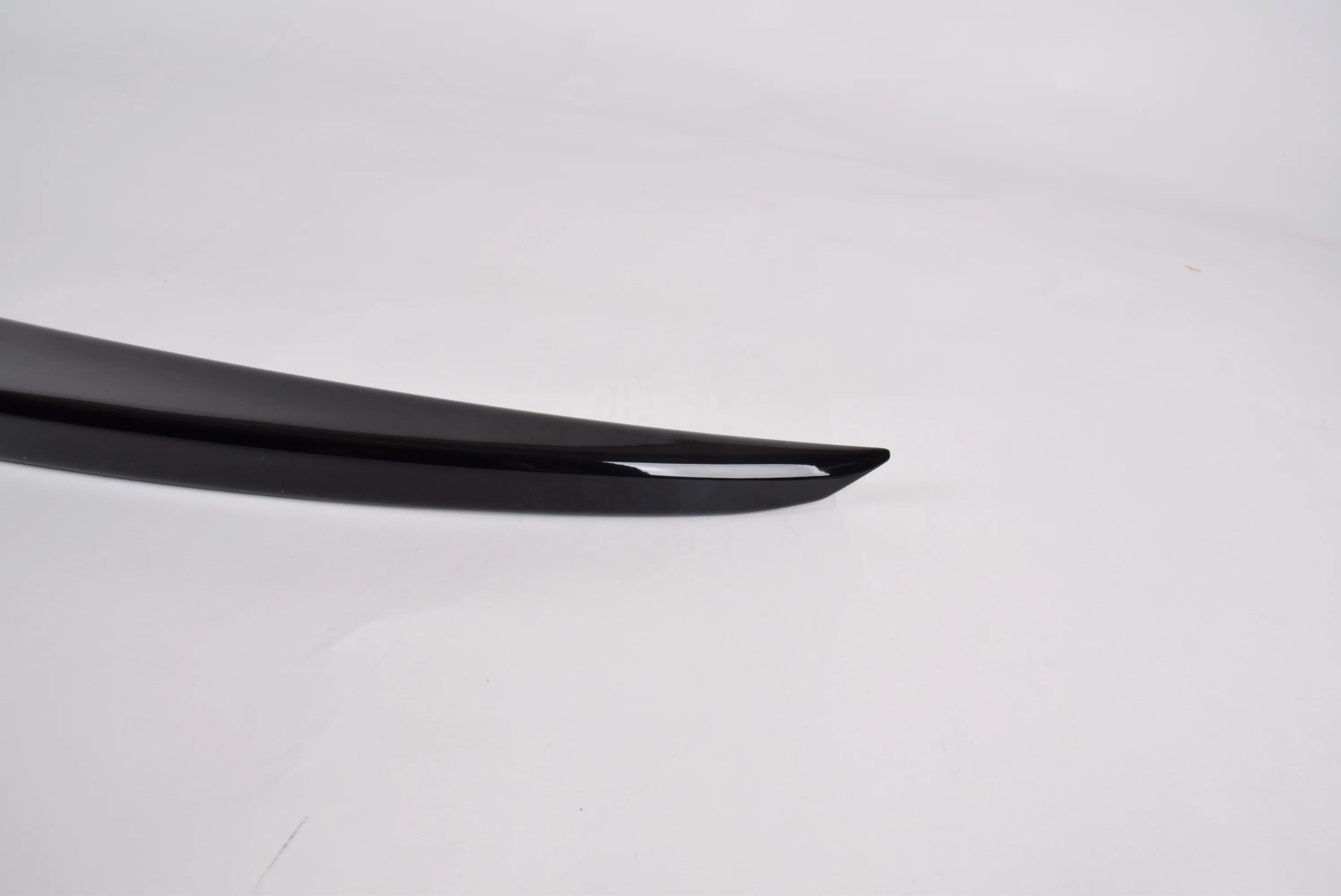 15-сейчас AMG СТИЛЬ ABS глянцевый черный Задний спойлер для BENZ W205 4DR