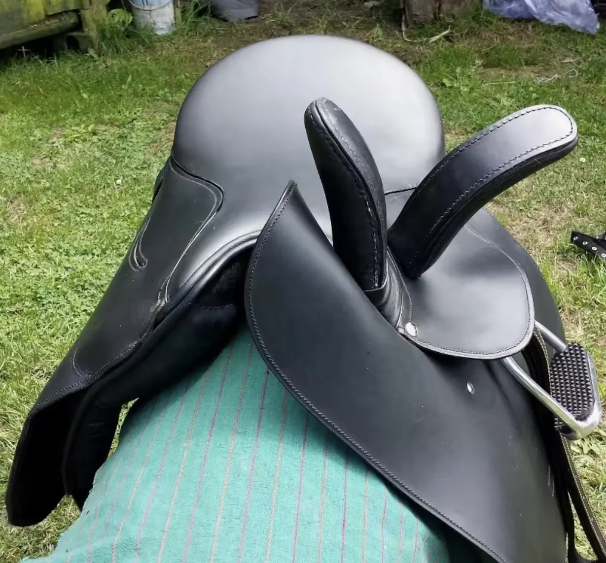 Top selling Horse Saddle Set for ladies with girth stirrup in pure leather wholesale english saddle