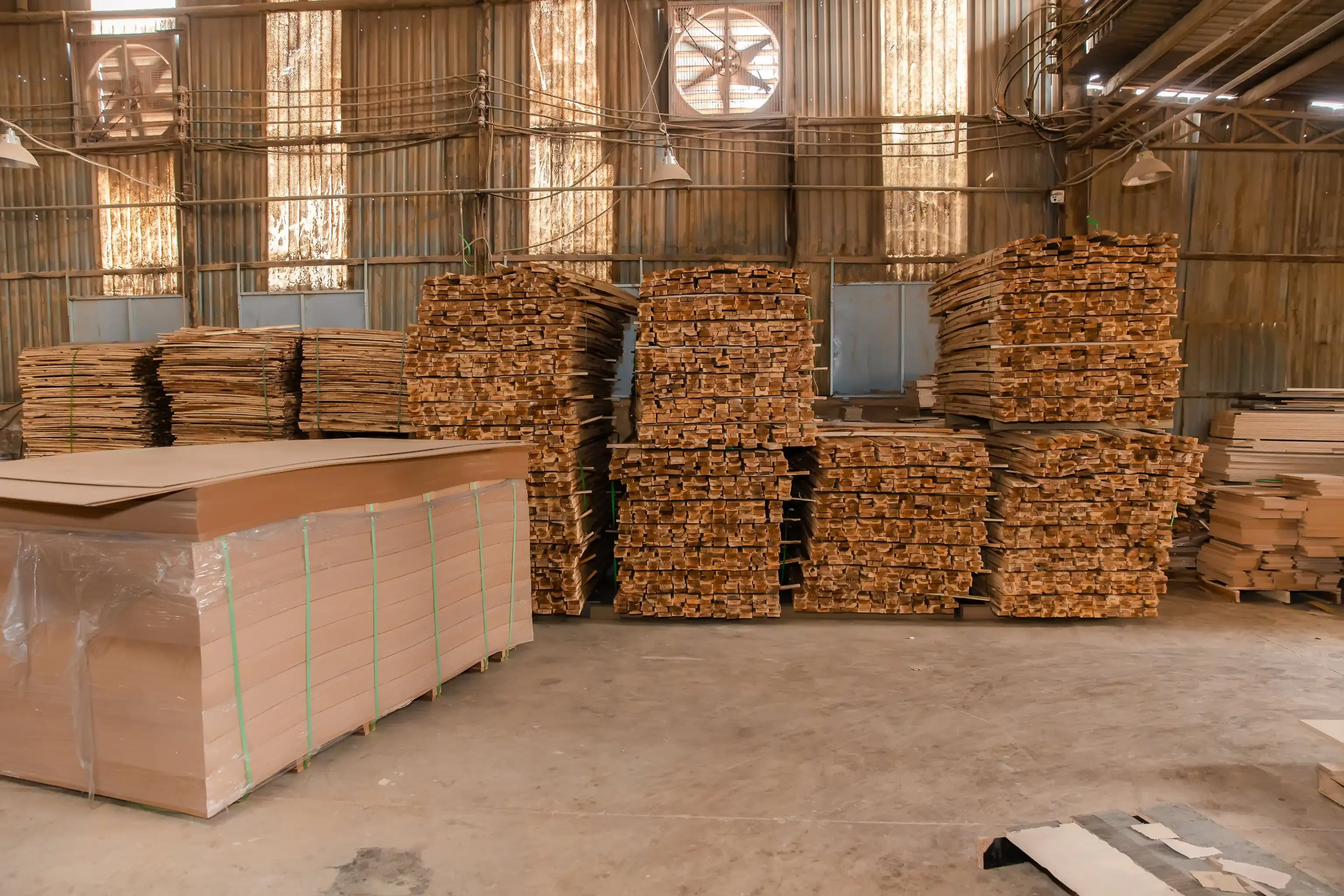 High-Quality Solid Wood Hotel Furniture Red Roof Inn |  Hotel Furniture Bulk Orders Available Ngoc Hoang Anh Factory Prices