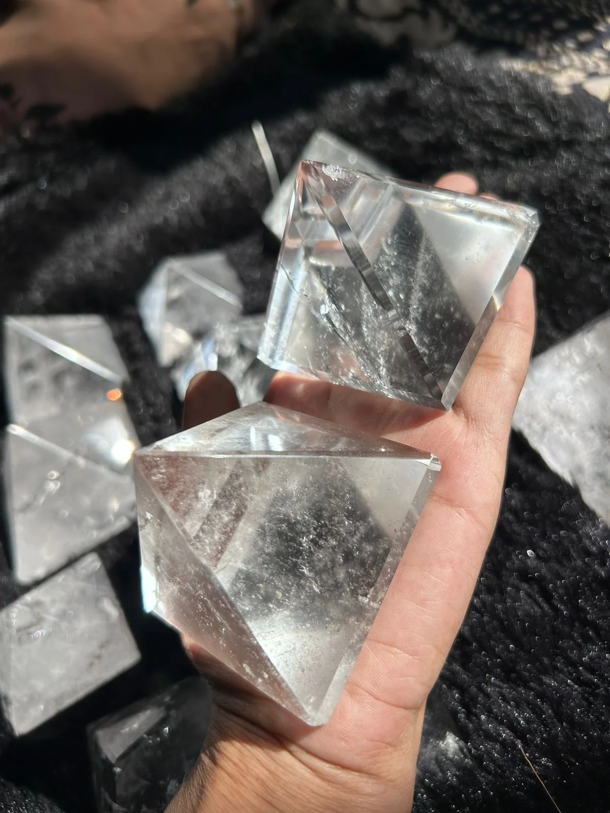 High Quality Clear Quartz Crystal Pyramid for healing and Grid and Vastu Correction REIKI CRYSTAL PRODUCTS Clear Quartz Pyramid