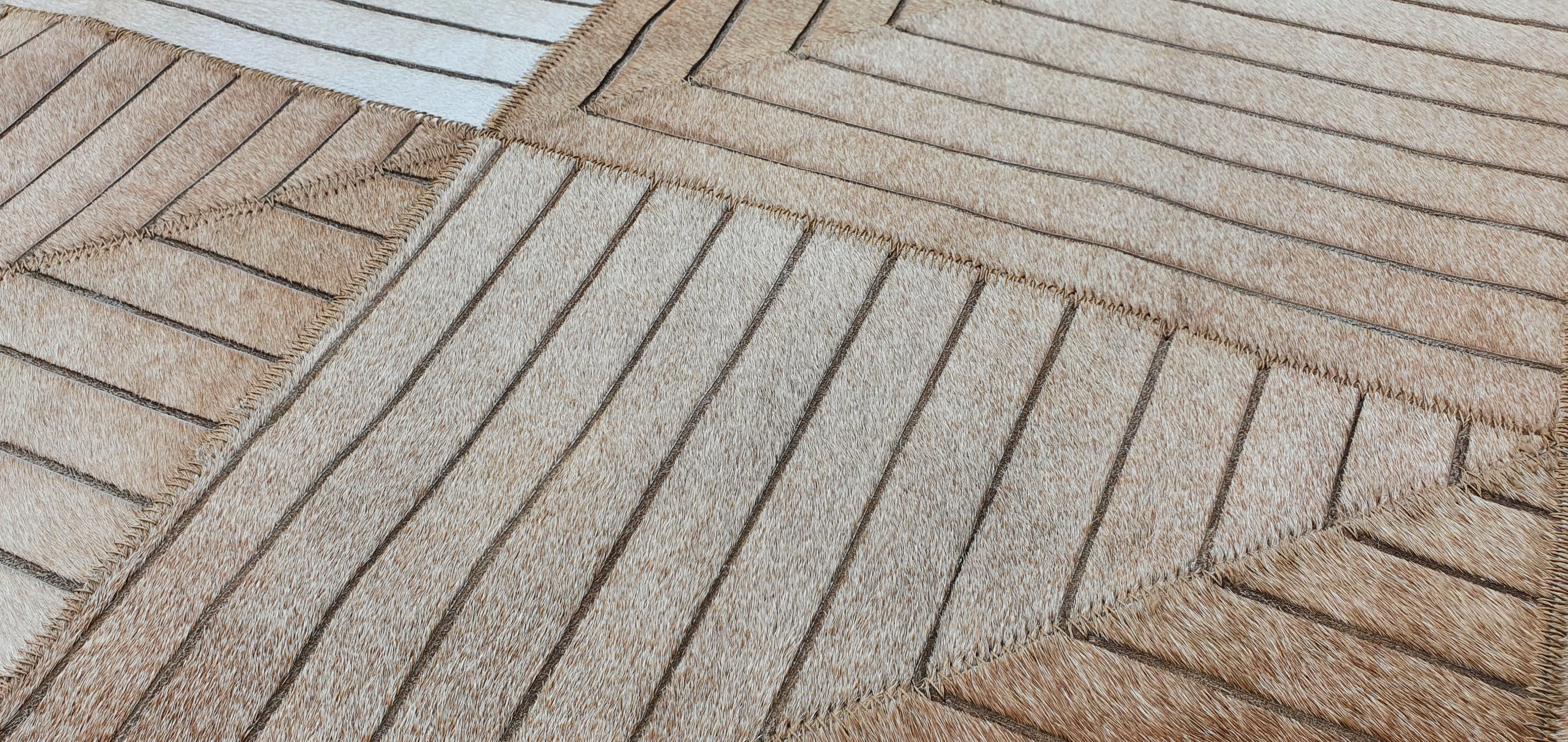 Laser Etched Skin Color Real Fur Leather Cowhide Rug Hair-on Hide Laser Engraved Rug For Indoor and Out Door Decorations