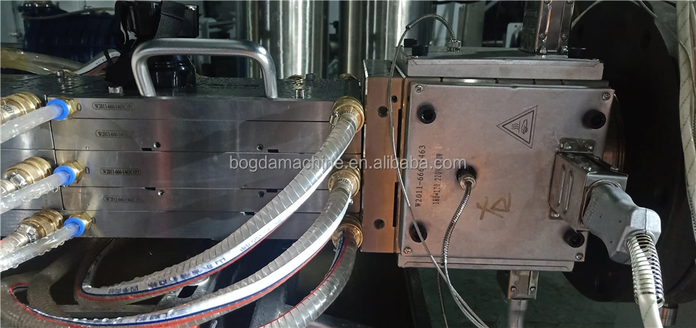 BOGDA Extrusion Mould PVC WPC Hollow Door Panel Extruder Mold