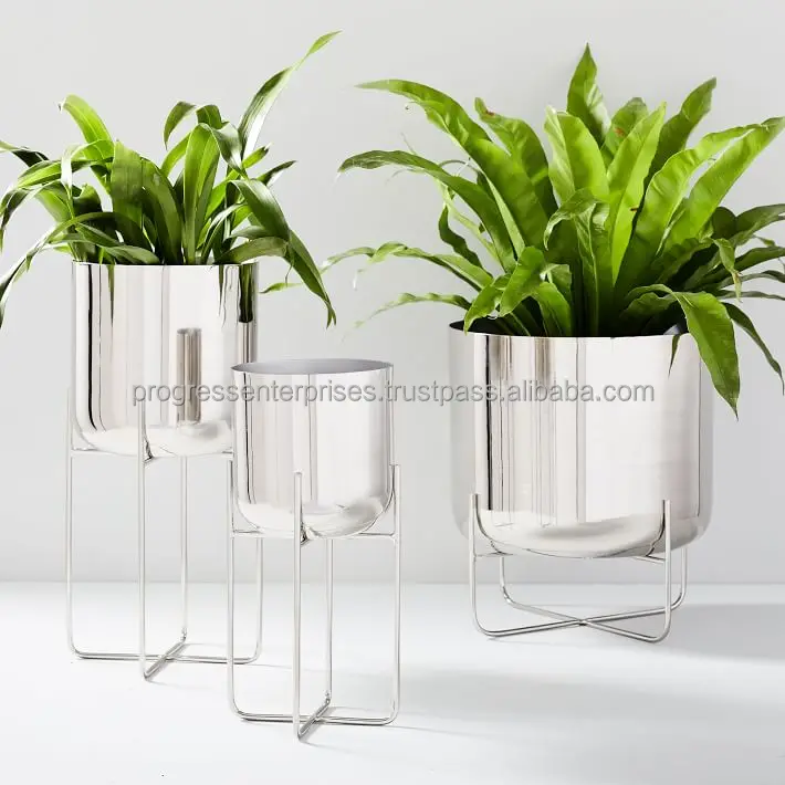 Wholesale price New Style Garden Decoration Tools Metal Flower Pot Holder For Balcony made in India