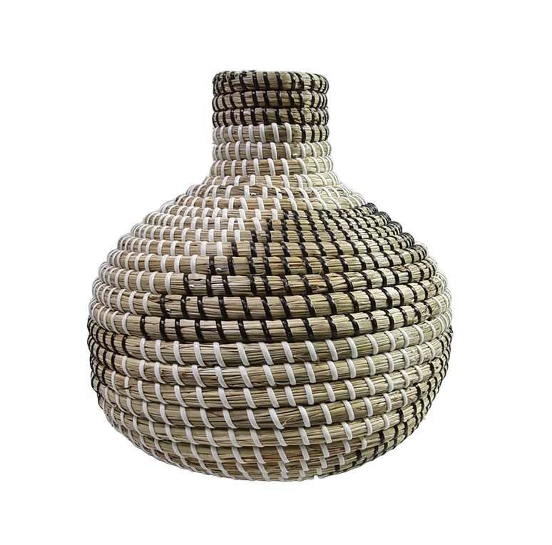 Декоративная ваза из водорослей