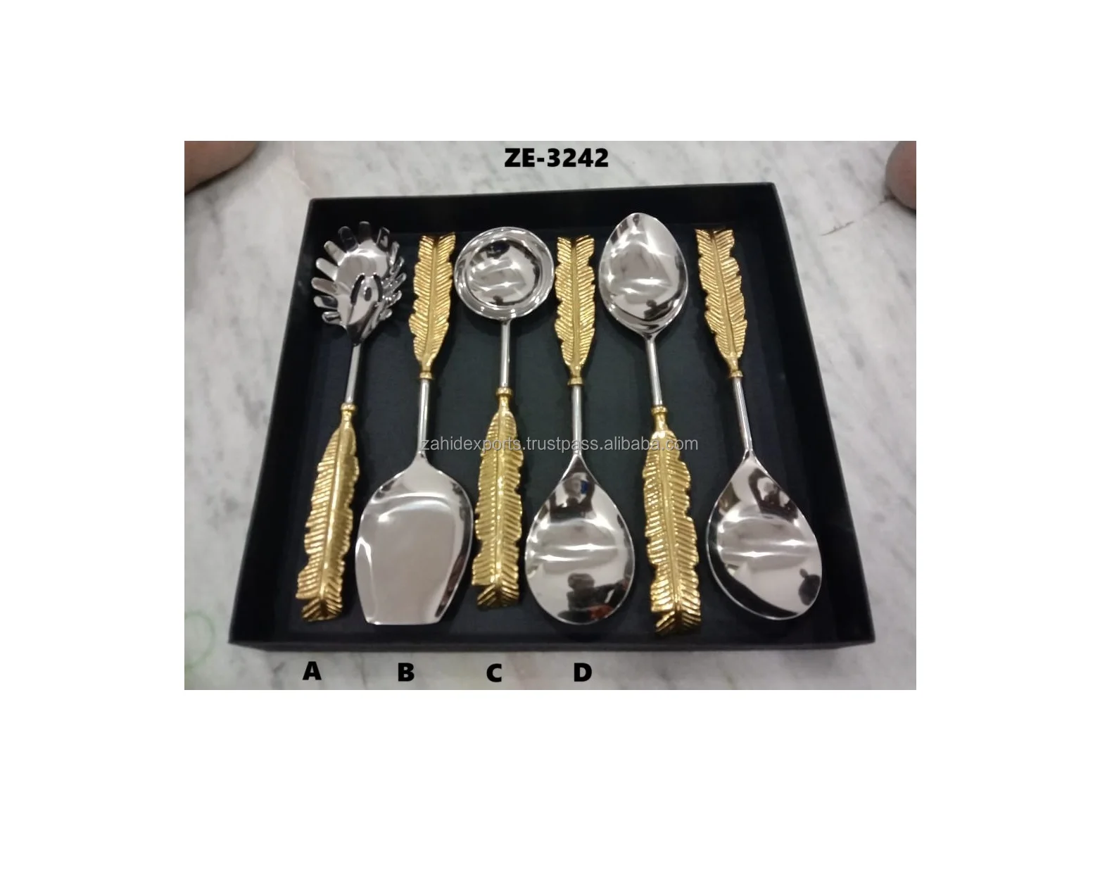Elegant Kitchen Utensils Cutlery Designer Flatware Set Sophisticated Silverware Collection Glamorous Dining Experience