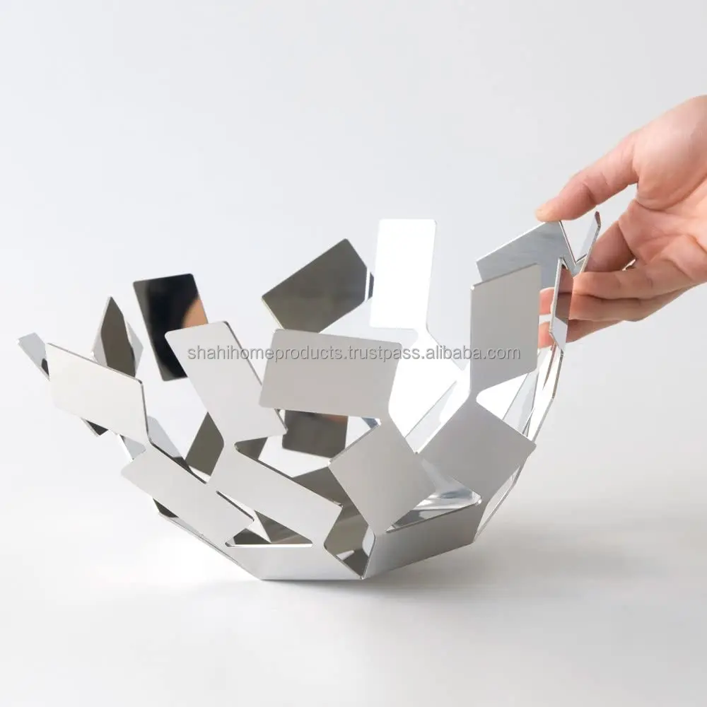 Buy Decorative White Color Metal Countertop Fruit Holder Basket For Home and Restaurant Uses Wholesale Prices