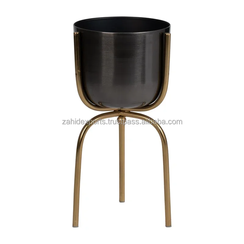 Customized Handcrafted Metal Planter Home and Garden Decorative Flower Pots and Planters at Wholesale Prices