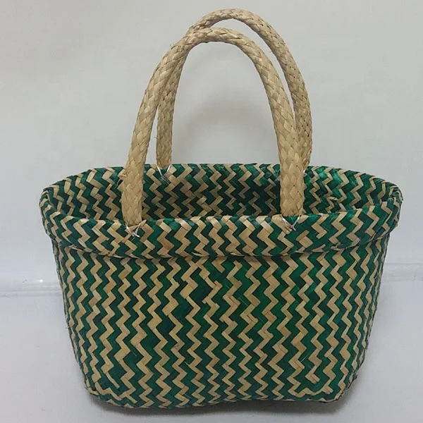 Eco-friendly  wicker craft woven fiber material woven storage  shopping seagrass bag vietnam manufacture beach gift bag