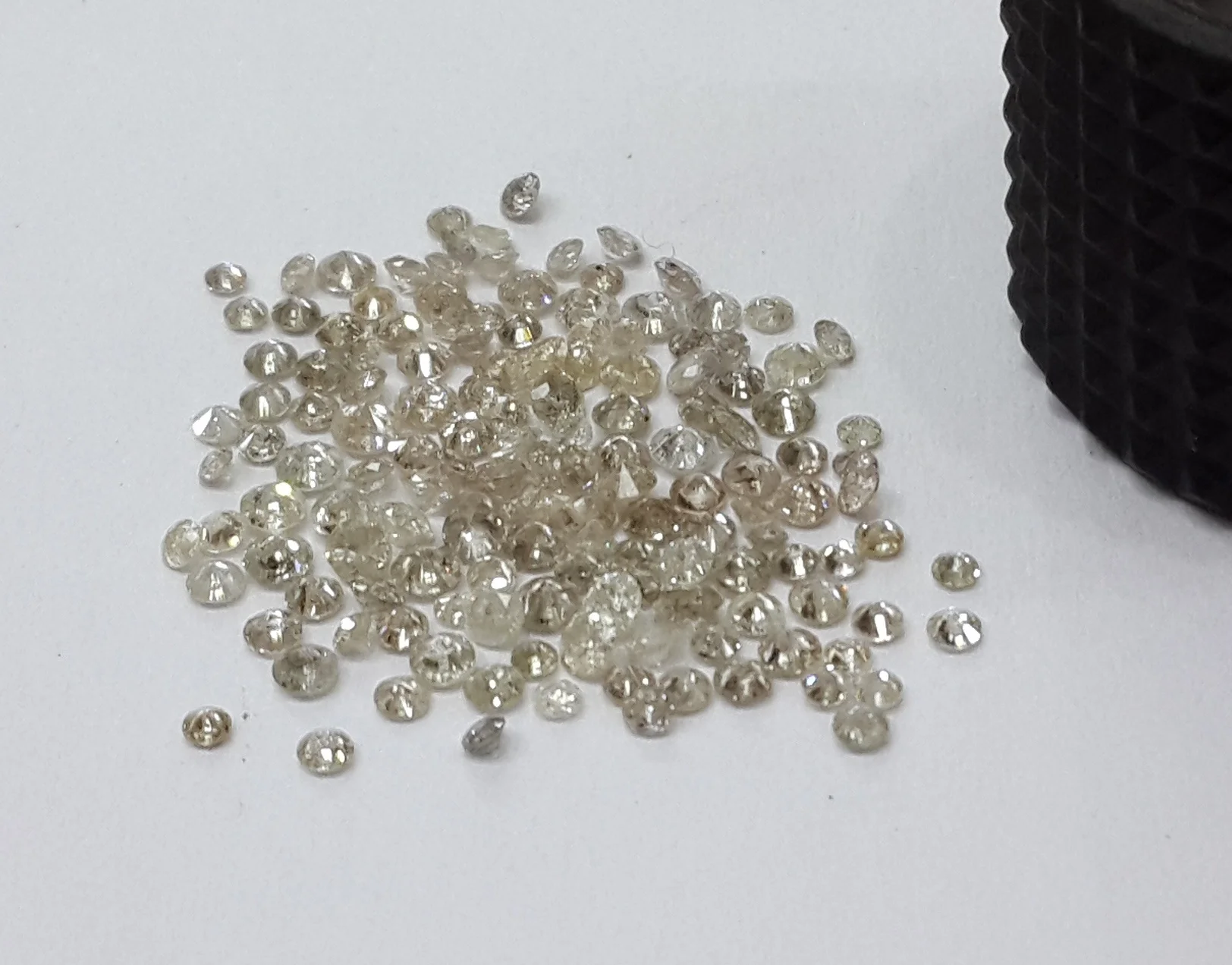 1.9-2.2mm Natural Loose Brilliant Cut Diamonds Salt & Pepper quality for Setting