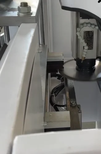 CNC 3 axis end milling machine for aluminum window profile making machine