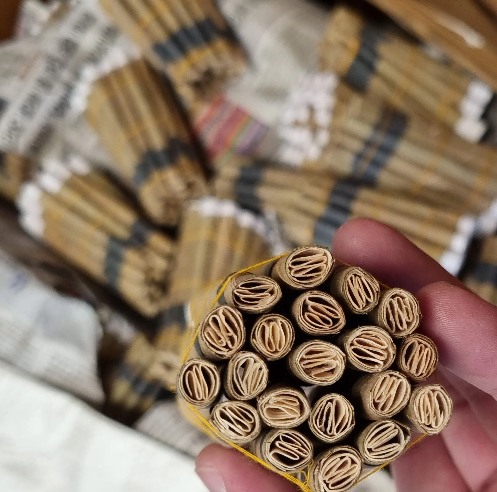 Лучшие цены на предварительно свернутые конусы cordia и Tendu, предварительно свернутые конусы, предварительно свернутые листья cordia в вашем бренде, предварительно свернутые листья OEM