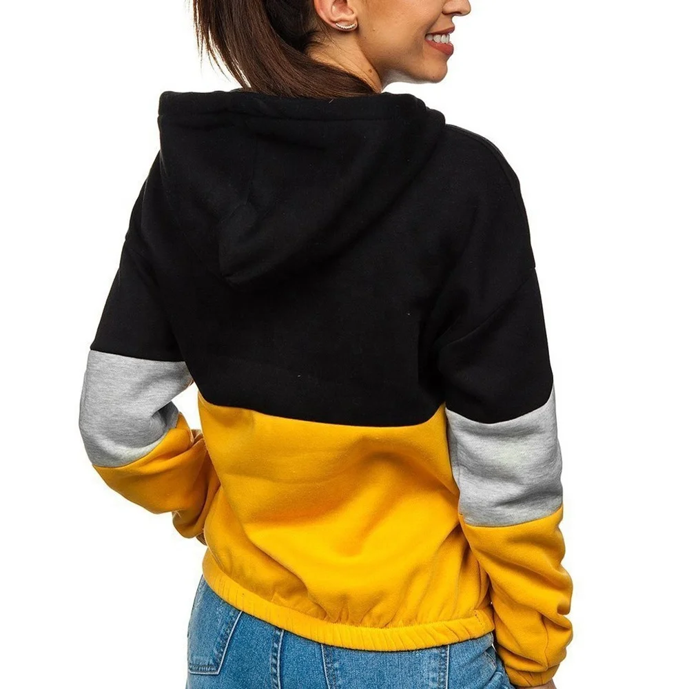 Услуги дизайна одежды для женщин с капюшоном