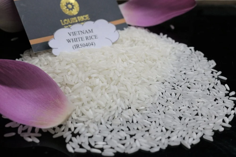 Дешевые Длинные Зерна Вьетнам белый рис 5% сломанный (IR50404)