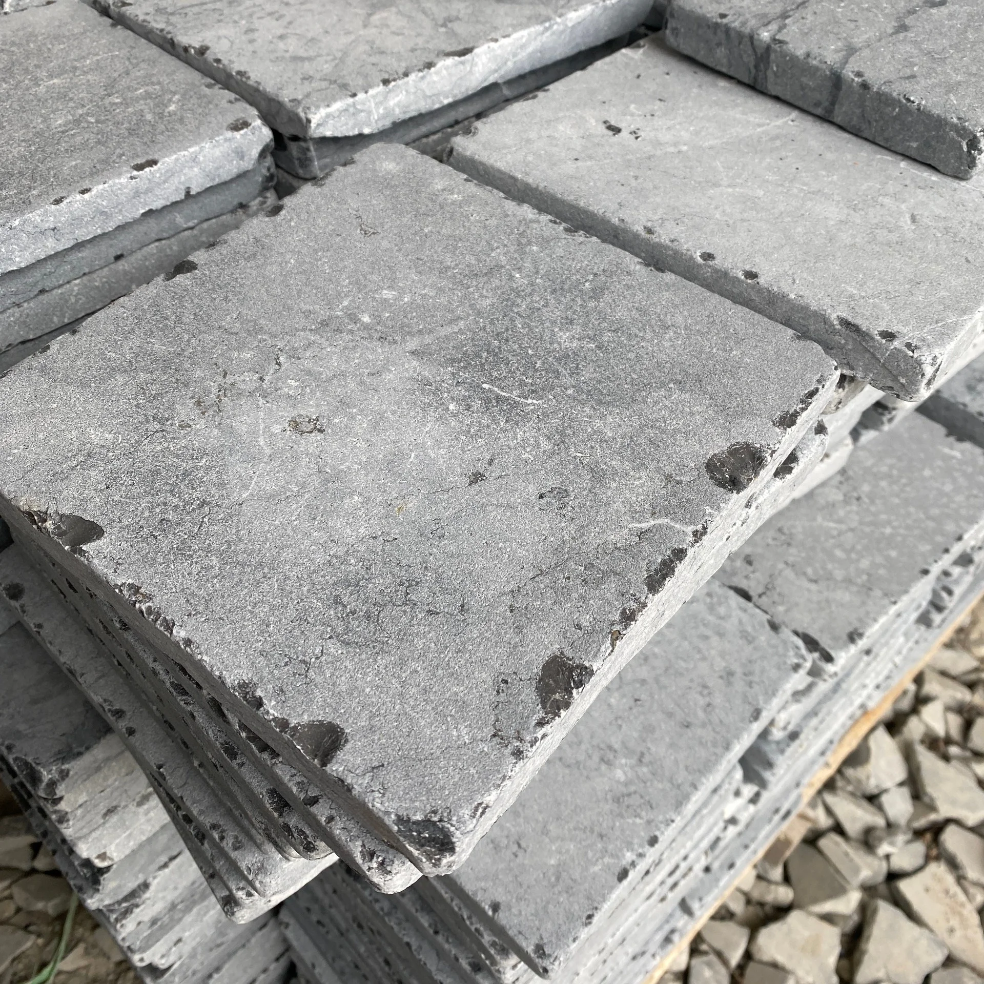 Опущенный натуральный Ynan 15x15x2 мощение садовый пол декоративный пол Bluestone подъездная дорожка дешевый АСЕАН известняк Вьетнам
