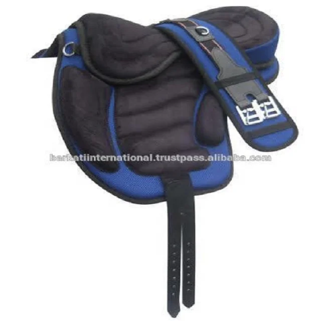 Flexible Treeless Saddles.