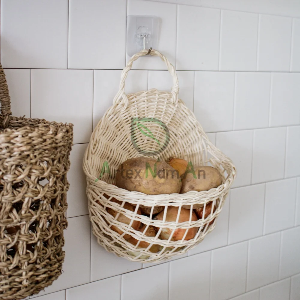 Rattan semi circle hanging basket/kitchen storage wicker hanging fruit basket/wall mounted flower basket decor