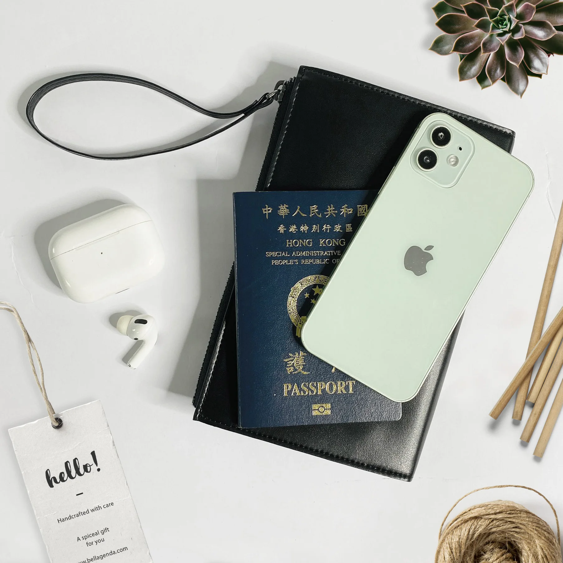 Japan Style Travel Bag All-In-One Phone Earpod Key Wallet Genuine Leather Model for Convenient Passport Storage