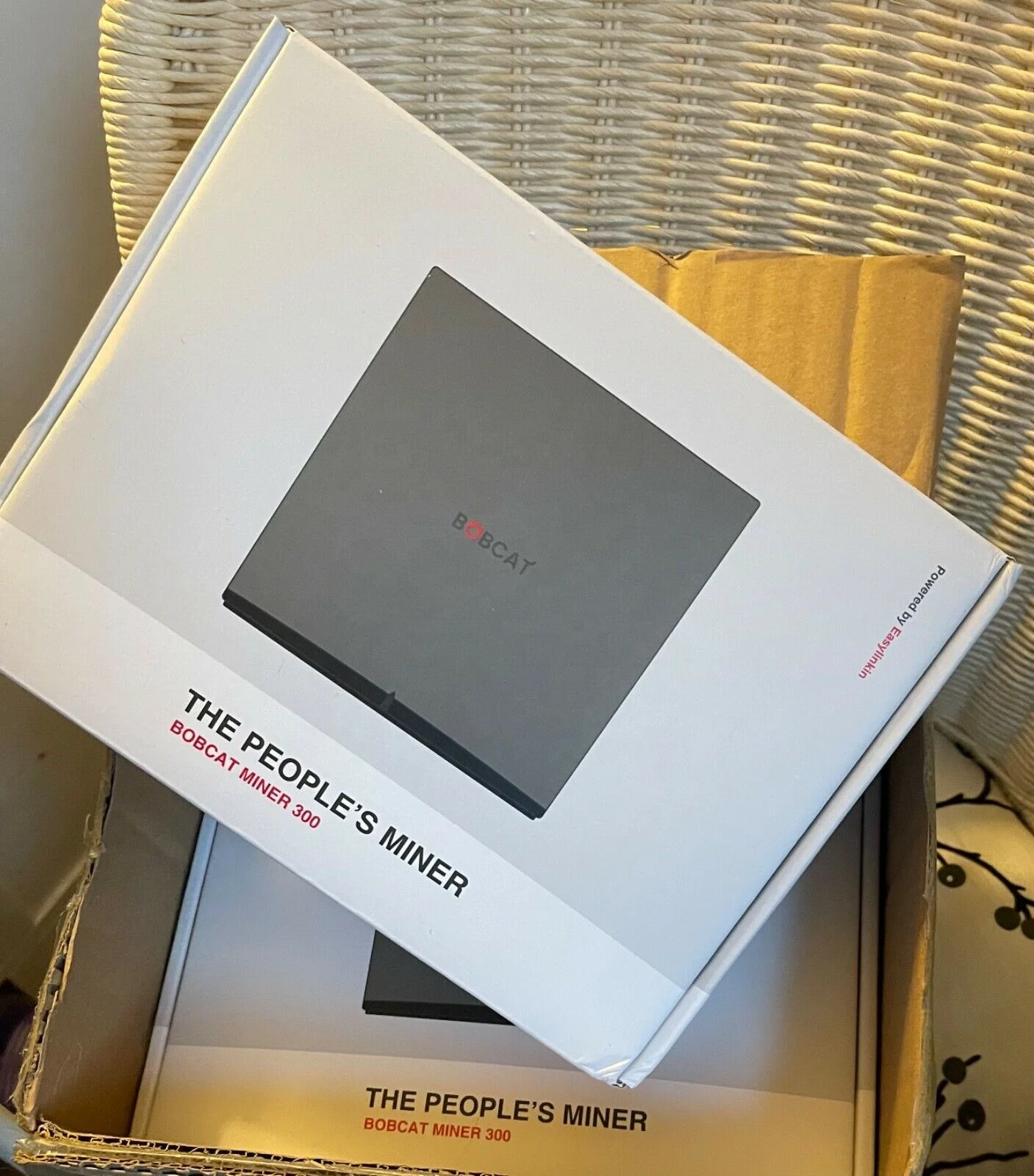 
buy 5 get 3 free New BOBCAT MINER 300 Helium $HNT Hotspot Miner 