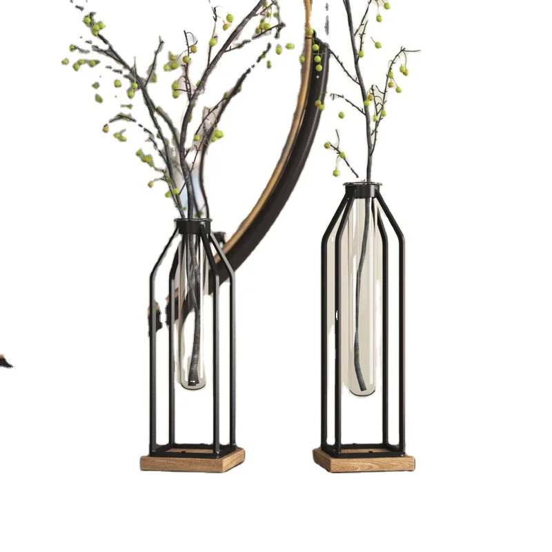 Wholesale Black Metal vase  Flower for Garden Decoration  Good Quality Metal Flower Vase For Home Decoration