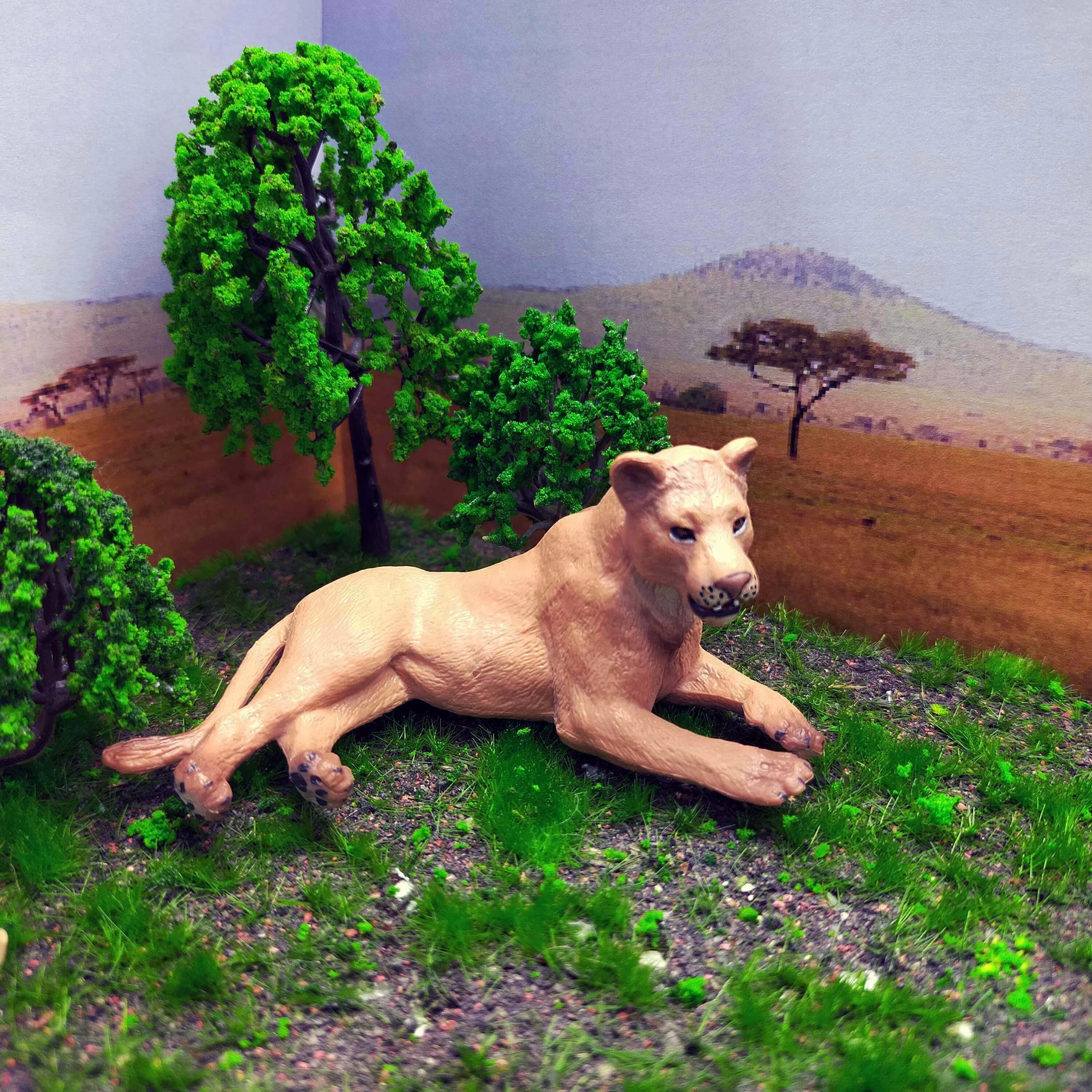Hot Selling Miniature PVC Lion Toys Solid Animal Figure for Furniture for Simulating Wildlife in Interior Design